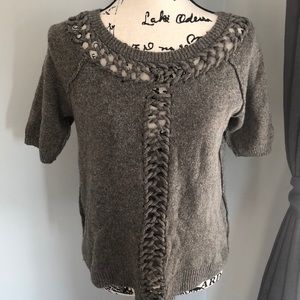 Short sleeve sweater